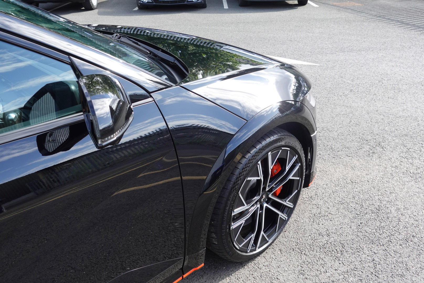 Single layer Titan PX10 and Ultra V5 ceramic coating at Doyen Voss
